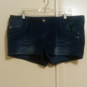 Sz 17 indigo corduroy shorts Truce